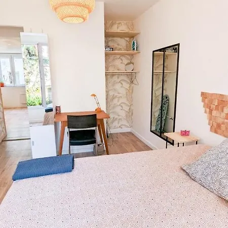 Apartment L'elegant - Ideal Couple - Parking Gratuit *